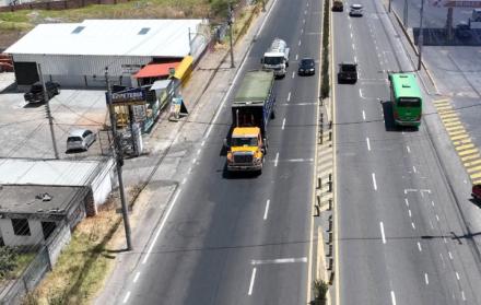 Un contraflujo en la av. Oswaldo Guayamín se aplicará por los trabajos que realiza la Epmmop.