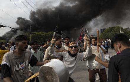 Manifestantes nepalíes