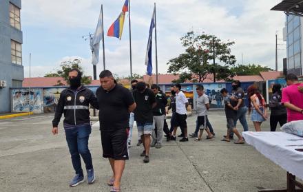 En un operativo nueve presuntos integrantes del grupo delictivo Las Águilas fueron aprehendidos.
