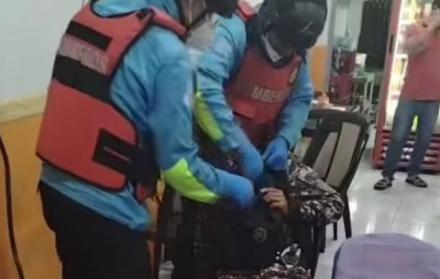 Dos guías penitenciarios fueron víctimas de un ataque armado mientras se encontraban merendando en un comedor.