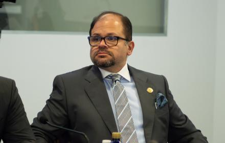 MINISTRO DEL INTERIOR JOHN REIMBERG