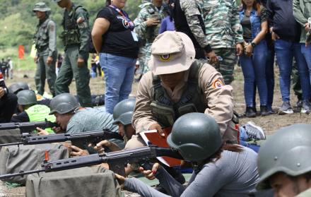 Venezolanos adiestramiento