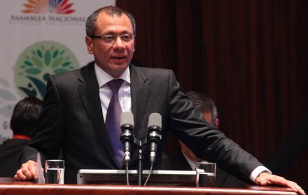 El presidente de Colombia, Gustavo Petro, dijo en redes sociales que Jorge Glas obtuvo la nacionalidad colombiana, pero luego borró su mensaje.