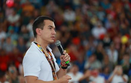 Noboa busca que los ecuatorianos decidan si quieren una nueva Constitución a través de una consulta popular.