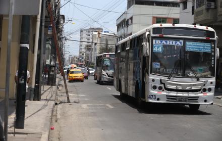 Buses