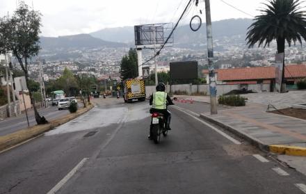Uno de los accidentes ocurrió en el sector Sauces, en Tumbaco, cuando un bus y una motocicleta se impactaron en la av. Oswaldo Guayasamín. Una persona perdió la vida.