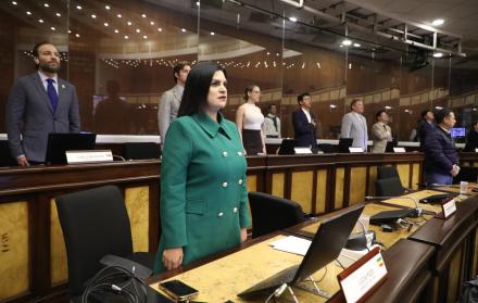 LUCIA POZO ASAMBLEÍSTA ADN