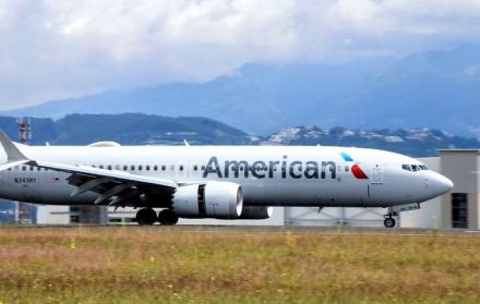 Los aviones no pudieron despegar debido a la tormenta eléctrica. Luego de la intensa lluvia, el Aeropuerto de Quito retomó las operaciones.