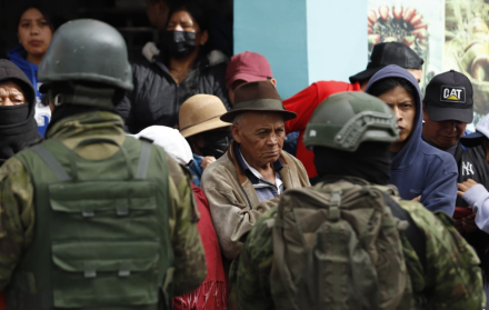 Llegada de Noboa a Otavalo