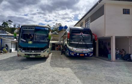 OFICINA DE COOPERATIVAS DE TRANSPORTE EN PALTAS, EN LOJA.