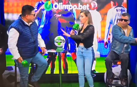 periodistas pelean
