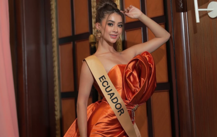 Samantha Quenedit, Miss Grand International Ecuador 2025, presentó el mejor chocolate ecuatoriano.