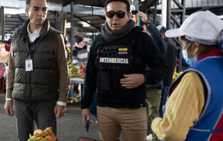 La Intendencia de Pichincha realiza controles permanentes de los precios de los productos en los mercados de Quito, durante las protestas.