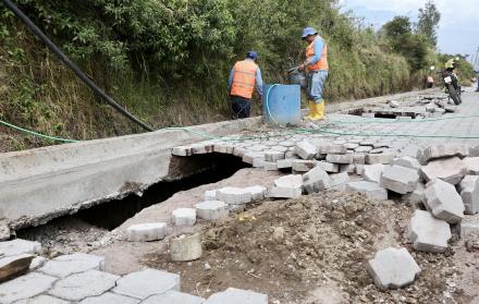 SOCAVONES EN PUEMBO Y (15261868)