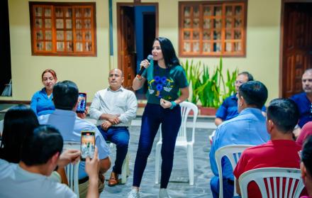 REVOLUCION CIUDADANA LUISA GONZALEZ