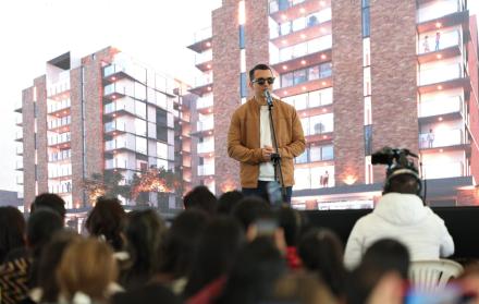 El presidente Daniel Noboa cumple agenda en comunidades indígenas en medio del paro nacional convocado por la Conaie.