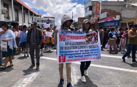 Manifestantes recorrieron las calles de Pujilí en rechazo al Decreto 126