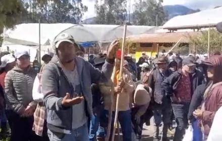 paro indígena en florícolas