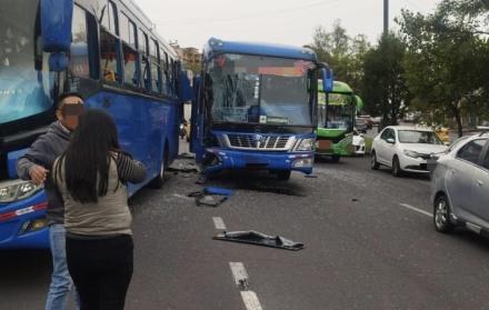 Choque de bus Quito