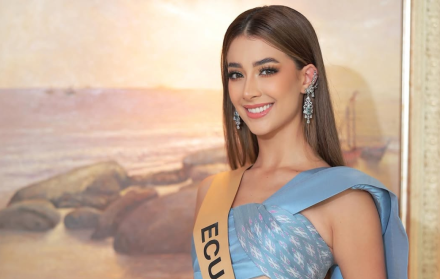 Samantha Quenedit, representante de Ecuador en Miss Grand 2025, durante su emotiva entrevista con el jurado.