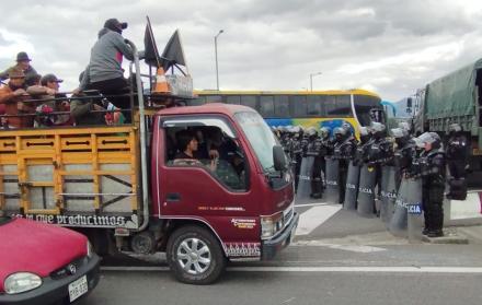 El ECU 911 reporta cierres en vías de Imbabura y Pichincha por el paro nacional.