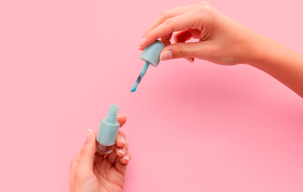 ESMALTE EN GEL