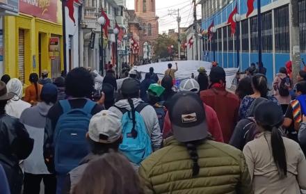 Aunque el Gobierno y diferentes representantes indígenas anunciaron que el paro se suspendía, otros dirigentes desconocieron el acuerdo.