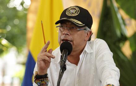 GUSTAVO PETRO SOBRE ATENTADOS EN ECUADOR