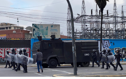 La fuerza pública avanzó hacia la Universidad Central, el 15 de octubre del 2025.
