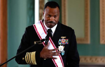 Mundo, Estados Unidos, Alvin Holsey, Venezuela