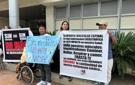 Padres de niños con atrofia muscular espinal