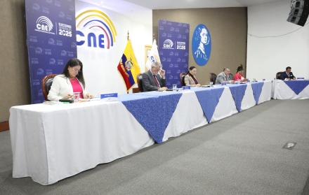 PLENO DEL CNE