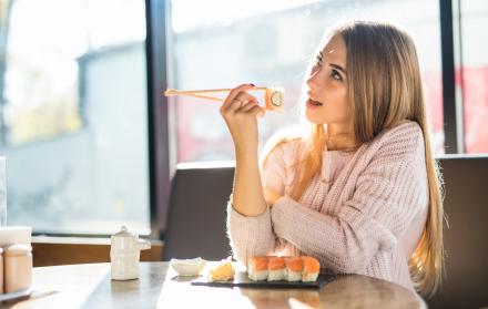 ¿Mareos o Dolor Estómago tras Comer Sushi? Identifica la Intoxicación Alimentaria