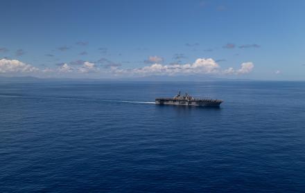 buque USS Iwo Jima (LHD 7)