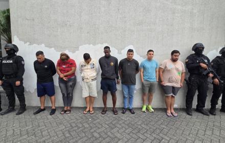 Entre los aprehendidos se encuentran seis agentes penitenciario, dos militares en servicio activo y cuatro presos