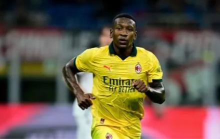 Pervis Estupiñán en Milan
