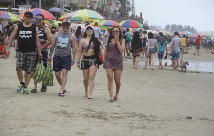 Las playas son parte de los destinos más cotizados por los turistas ecuatorianos durante los feriados.
