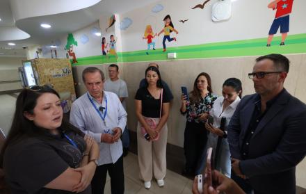 Comisión de la Niñez fiscaliza el Hospital Icaza Bustamante