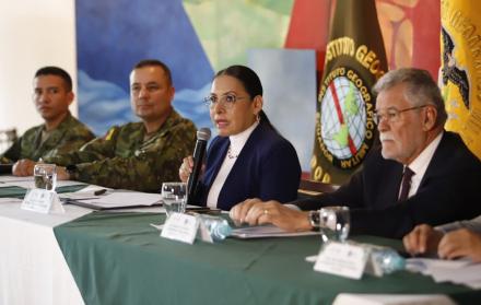 Consulta. El CNE afina detalles para la impresión de papeletas electorales que se usarán el 16 de noviembre.
