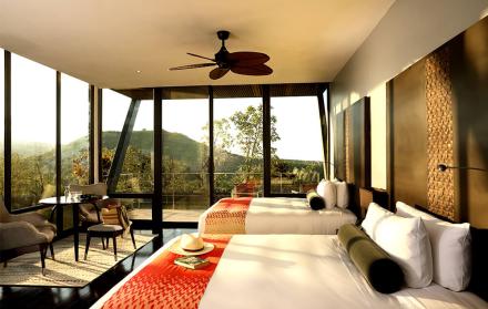 Pikaia Lodge