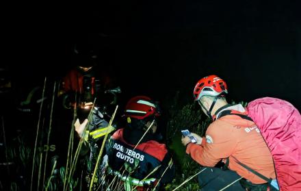 RESCATE DE PERSONAS EN QUITO