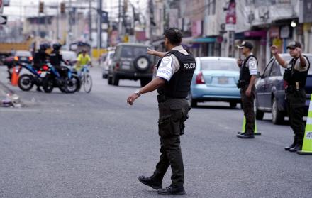 policía de tránsito Durán