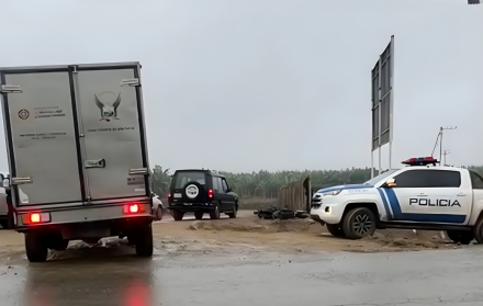 Policía y Dinased recogen indicios en los distintos puntos de hallazgo en Machala.