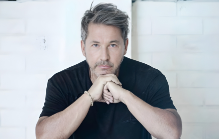 Ricardo Montaner, ícono de la música latina, volverá a Ecuador con su gira que celebra más de 40 años de trayectoria.