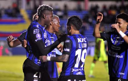 Independiente fue una fiesta en Loja, le ganó 3 - 1 a Libertad.