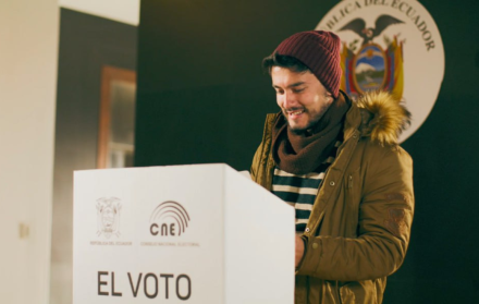 Los ecuatorianos votarán el 16 de noviembre de 2025 en el referéndum y consulta popular convocados por el gobierno.