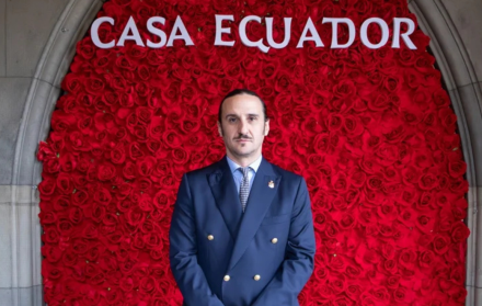 Luis Fernández-Salvador y Campodónico, presidente de la Fundación Identidad Nacional, presenta Casa Ecuador Abu Dhabi – La Embajada de la Naturaleza en el Mundo