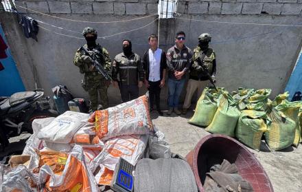 El Ejército desarticuló un centro clandestino de procesamiento de oro que operaba desde una vivienda en el sector San José de Morán.