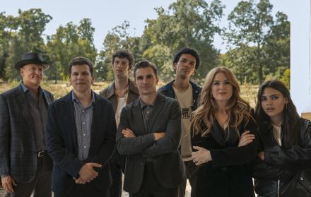 Woody Harrelson, Jesse Eisenberg, Dominic Sessa, Dave Franco, Justice Smith, Isla Fisher y Ariana Greenblatt.