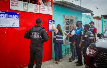 Cierran gallera en Guayaquil